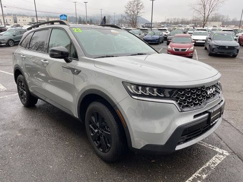 Certified 2023 Kia Sorento S w/ Panoramic Sunroof Package image 6