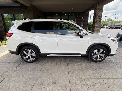 Used 2020 Subaru Forester Touring w/ Popular Package #2 AWD/4WD image 5