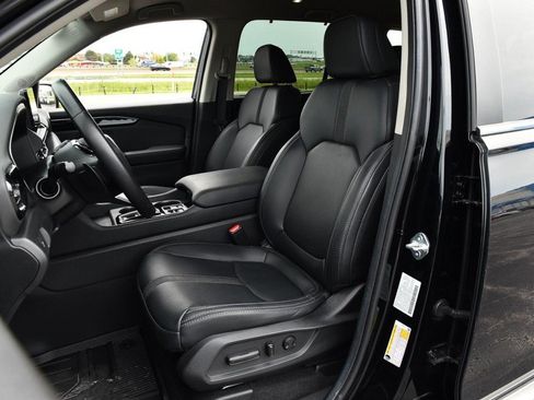 Certified 2025 Honda Pilot EX-L image 22