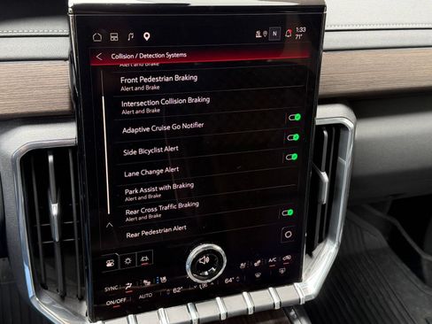 Used 2024 GMC Acadia Denali w/ Super Cruise Package AWD/4WD image 30
