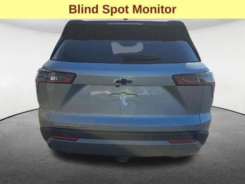 Used 2025 Chevrolet Equinox LT w/ Convenience Package II image 7