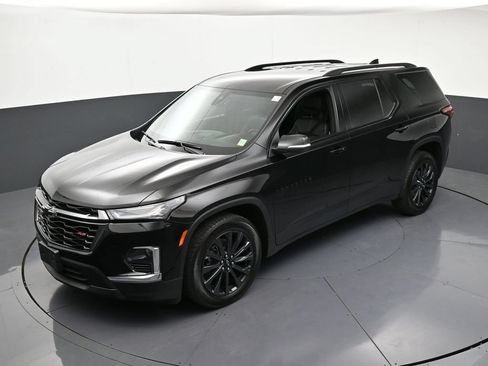 Used 2023 Chevrolet Traverse RS w/ LPO, Floor Liner Package AWD/4WD image 16