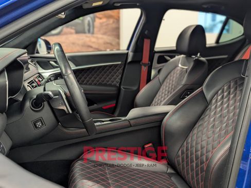 Used 2022 Genesis G70 3.3T RWD image 28