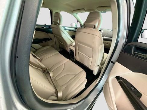 Used 2019 Lincoln MKC Premiere image 30