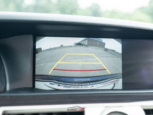Used 2017 Lexus LS 460 RWD image 24