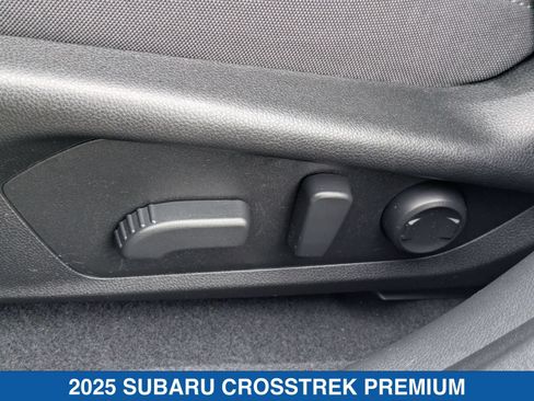 Certified 2025 Subaru Crosstrek 2.5i Premium AWD/4WD image 27