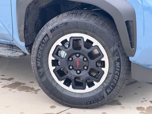 New 2026 Toyota 4Runner TRD Off-Road Premium AWD/4WD image 2