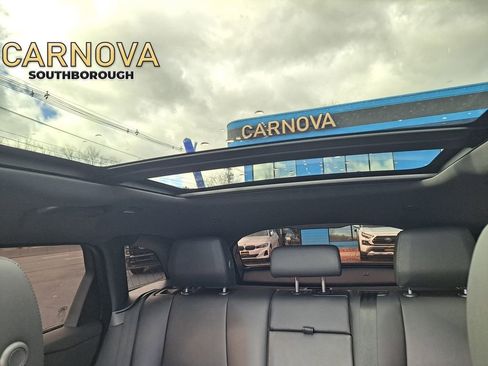 Used 2024 Land Rover Range Rover Velar Dynamic SE image 46