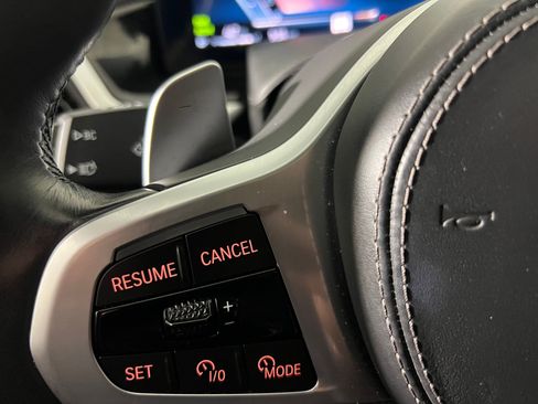 Certified 2024 BMW X6 xDrive40i w/ Executive Package image 18