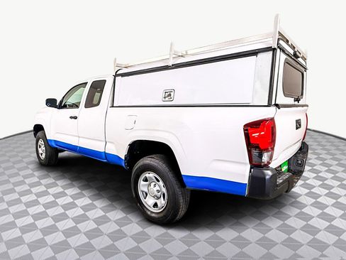 Used 2022 Toyota Tacoma SR image 6
