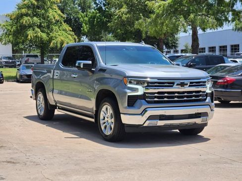 Used 2024 Chevrolet Silverado 1500 LTZ AWD/4WD image 3