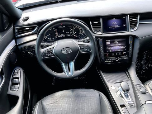 Used 2022 INFINITI QX50 Luxe w/ Appearance Package image 6