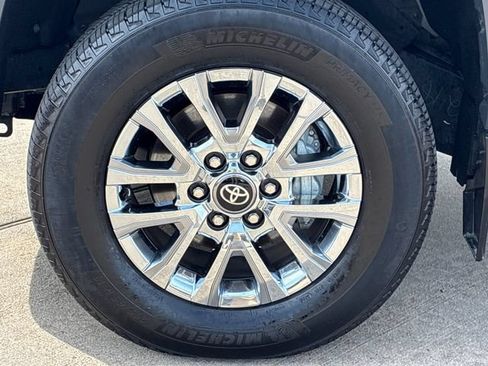 Certified 2026 Toyota Tacoma Limited w/ Tow Tech Package AWD/4WD image 30
