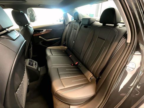 Used 2022 Audi A4 2.0T Premium w/ Convenience Package image 20