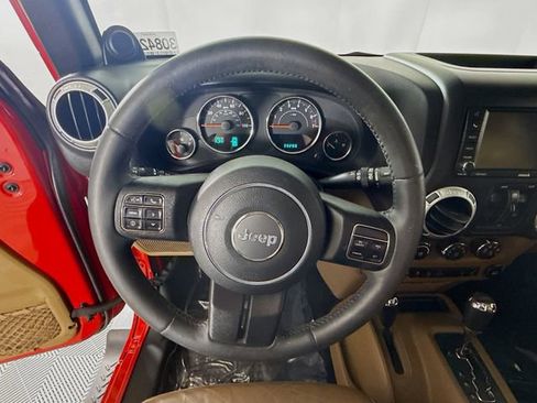 Used 2014 Jeep Wrangler Unlimited Sahara w/ Dual Top Group AWD/4WD image 11
