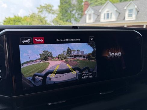 Used 2024 Jeep Wrangler Unlimited Rubicon 392 image 50