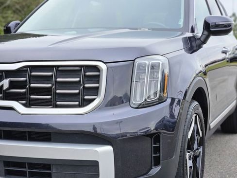 Used 2025 Kia Telluride S FWD image 9