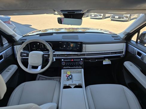 Used 2025 Hyundai Santa Fe Calligraphy image 25