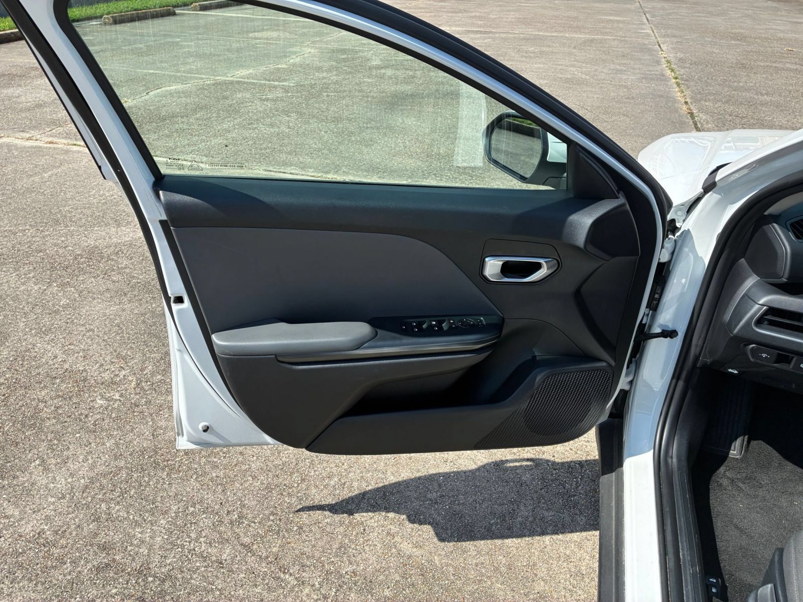 Used 2025 Kia K4 FWD image 18