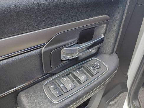 Used 2015 RAM 1500 Sport w/ Convenience Group AWD/4WD image 18