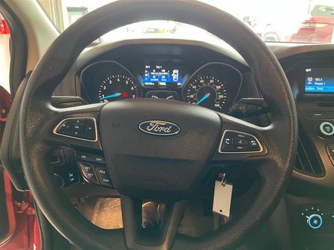 Used 2015 Ford Focus SE FWD image 65