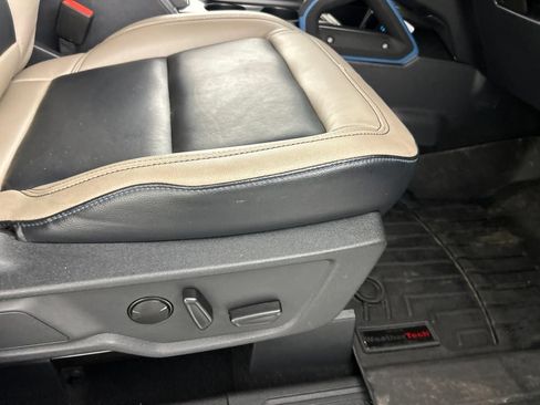 Used 2024 Ford Bronco Wildtrak AWD/4WD image 29