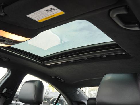 Used 2014 Mercedes-Benz CLS 63 AMG 4MATIC image 32