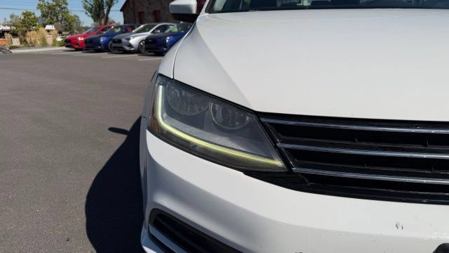Used 2017 Volkswagen Jetta S FWD image 11