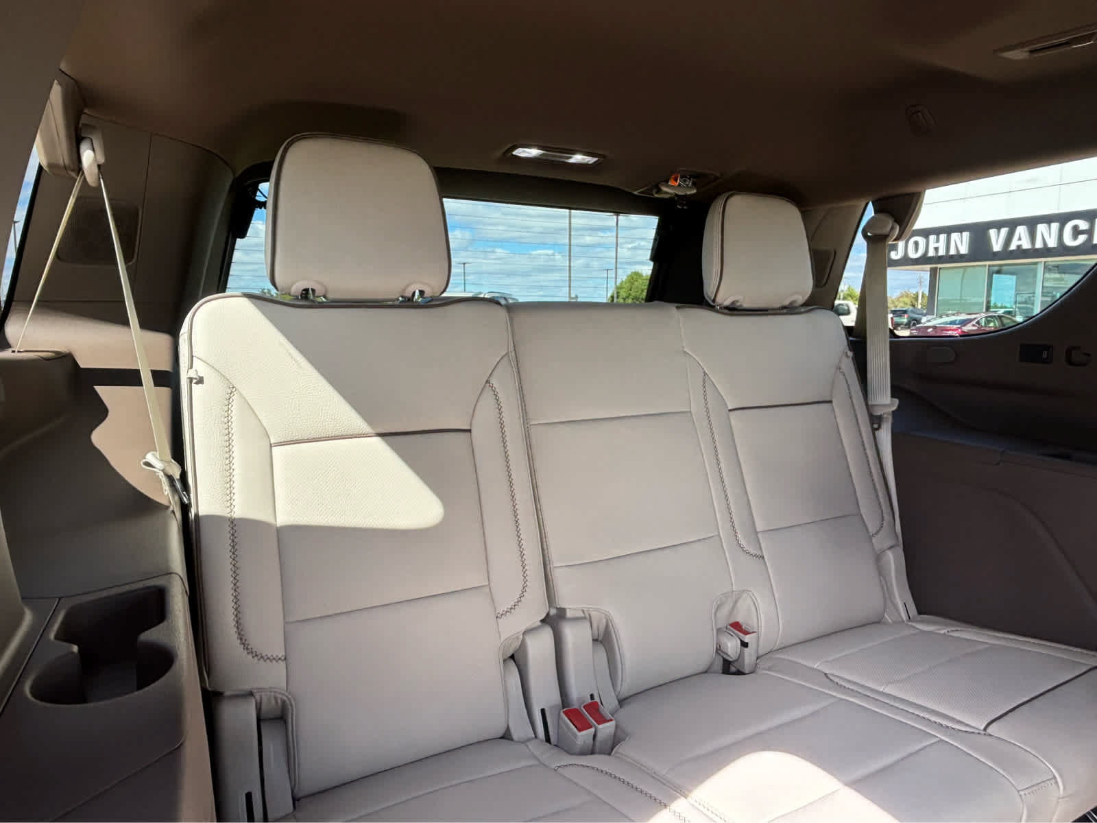 New 2027 GMC Yukon Denali w/ Sun & Power Step Package AWD/4WD image 15