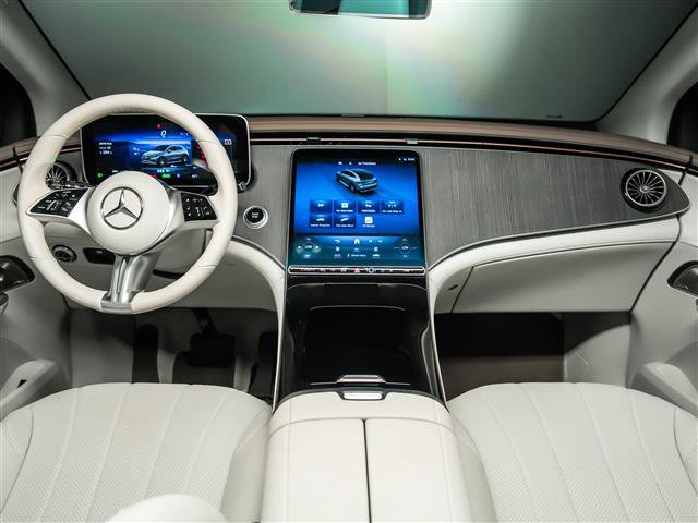 Used 2025 Mercedes-Benz EQE 350+ SUV image 18