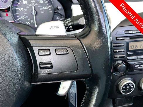 Used 2014 MAZDA MX-5 Miata Club image 11