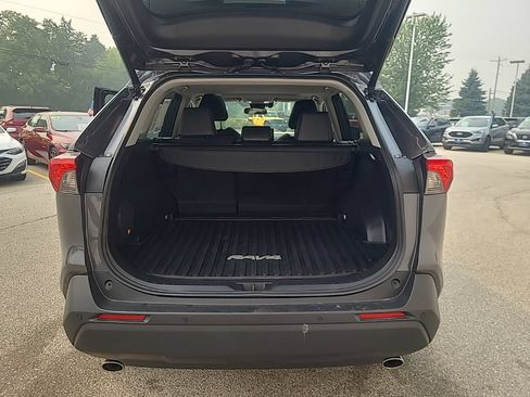 Used 2023 Toyota RAV4 XLE Premium AWD/4WD image 29