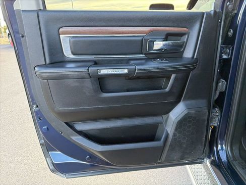 Used 2014 RAM 1500 Laramie w/ Convenience Group image 29