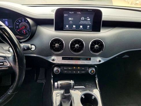 Used 2019 Kia Stinger image 12