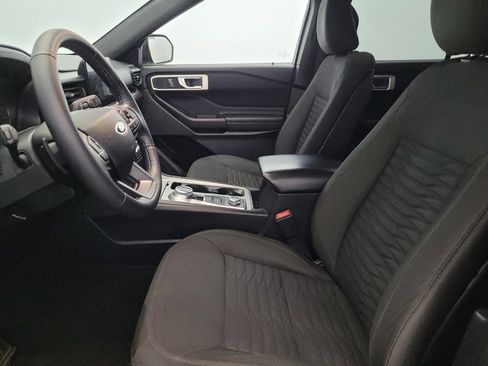 Used 2020 Ford Explorer XLT w/ Comfort Package AWD/4WD image 17