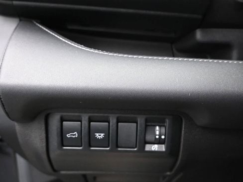 Used 2023 Subaru Ascent Limited image 20