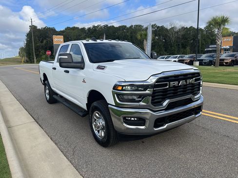Certified 2025 RAM 2500 Tradesman AWD/4WD image 1