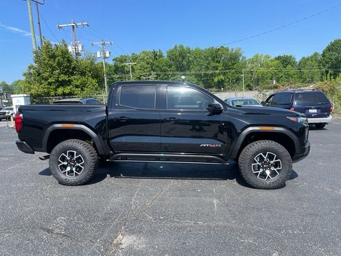 Used 2026 GMC Canyon AT4X AWD/4WD image 2