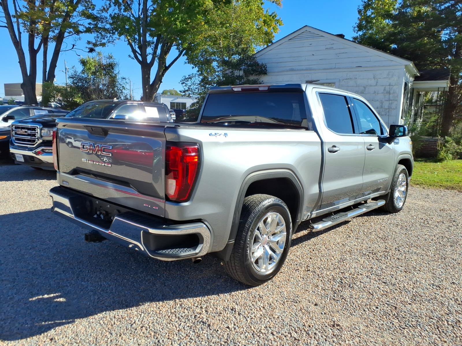 Used 2020 GMC Sierra 1500 SLE w/ SLE Value Package AWD/4WD image 9