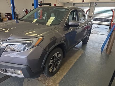 Used 2018 Honda Ridgeline RTL-E image 2