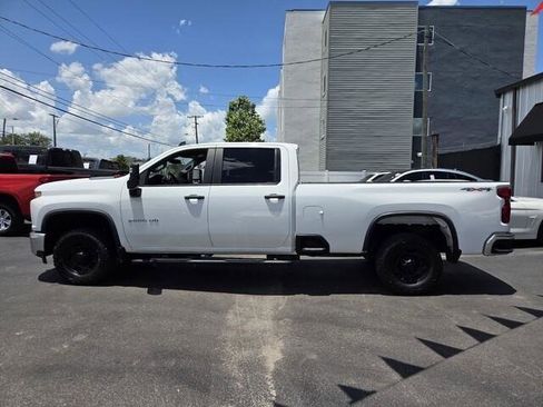 Used 2021 Chevrolet Silverado 2500 W/T w/ WT Safety Package AWD/4WD image 4