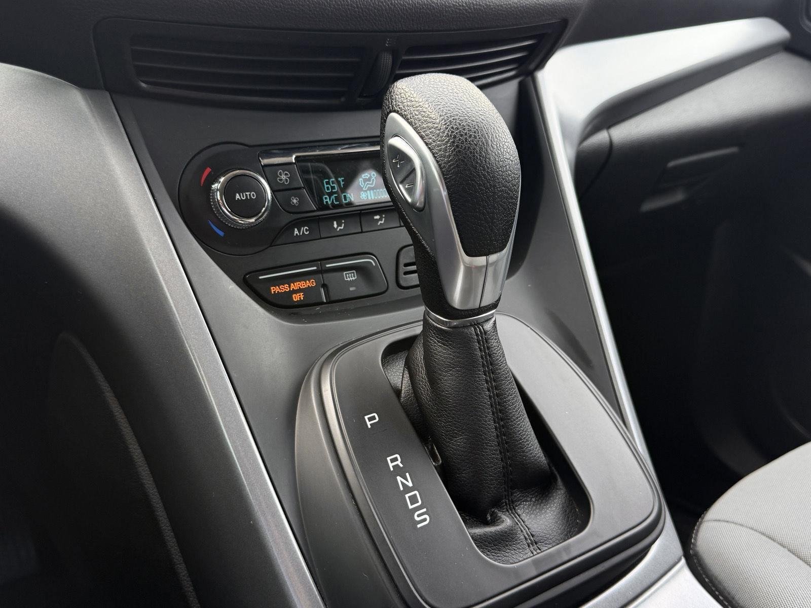 Used 2015 Ford Escape SE w/ Equipment Group 201A FWD image 37