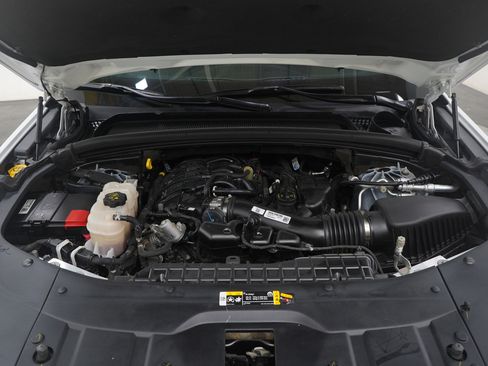 Used 2023 Jeep Grand Cherokee Limited w/ Luxury Tech Group II image 31