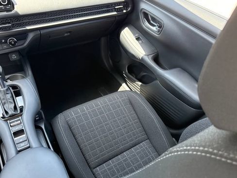 Used 2025 Honda HR-V LX image 24