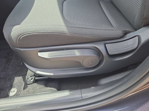 New 2026 Kia Sportage LX FWD image 20