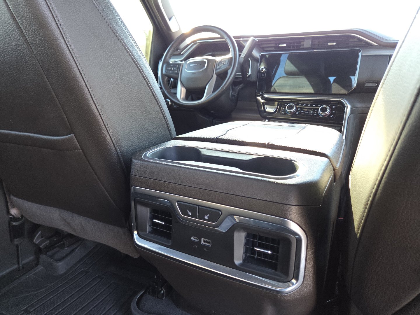 Used 2024 GMC Sierra 2500 Denali w/ Denali Reserve Package AWD/4WD image 28