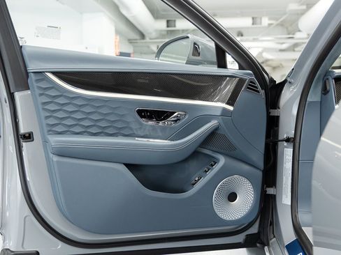 New 2026 Bentley Flying Spur Plug-In Hybrid AWD/4WD image 24