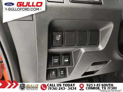 Used 2025 Nissan Frontier PRO-4X w/ Interior Protection Package image 21