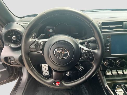 Used 2022 Toyota GR86 Premium w/ ALL Weather Mat Package (TMS) RWD image 11