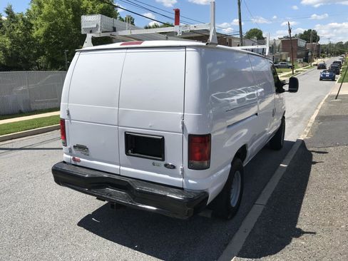 Used 2014 Ford E-350 and Econoline 350 RWD image 5